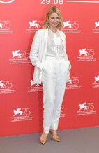 フォトコールに応じた審査員のナオミ・ワッツ。（写真提供：Hubert Boesl / picture alliance / dpa / Newscom / ゼータ イメージ）