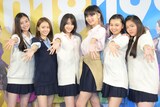 「SUNNY 強い気持ち・強い愛」トークイベントの様子。左から、田辺桃子、山本舞香、広瀬すず、池田エライザ、野田美桜、富田望生。