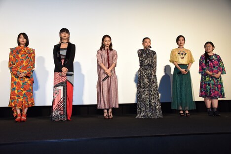 「SUNNY 強い気持ち・強い愛」初日舞台挨拶の様子。