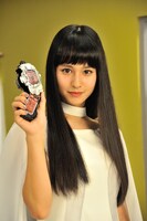 ツクヨミ役の大幡しえり。