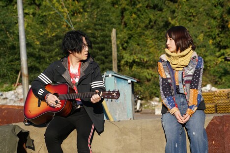 「音量を上げろタコ!なに歌ってんのか全然わかんねぇんだよ!!」