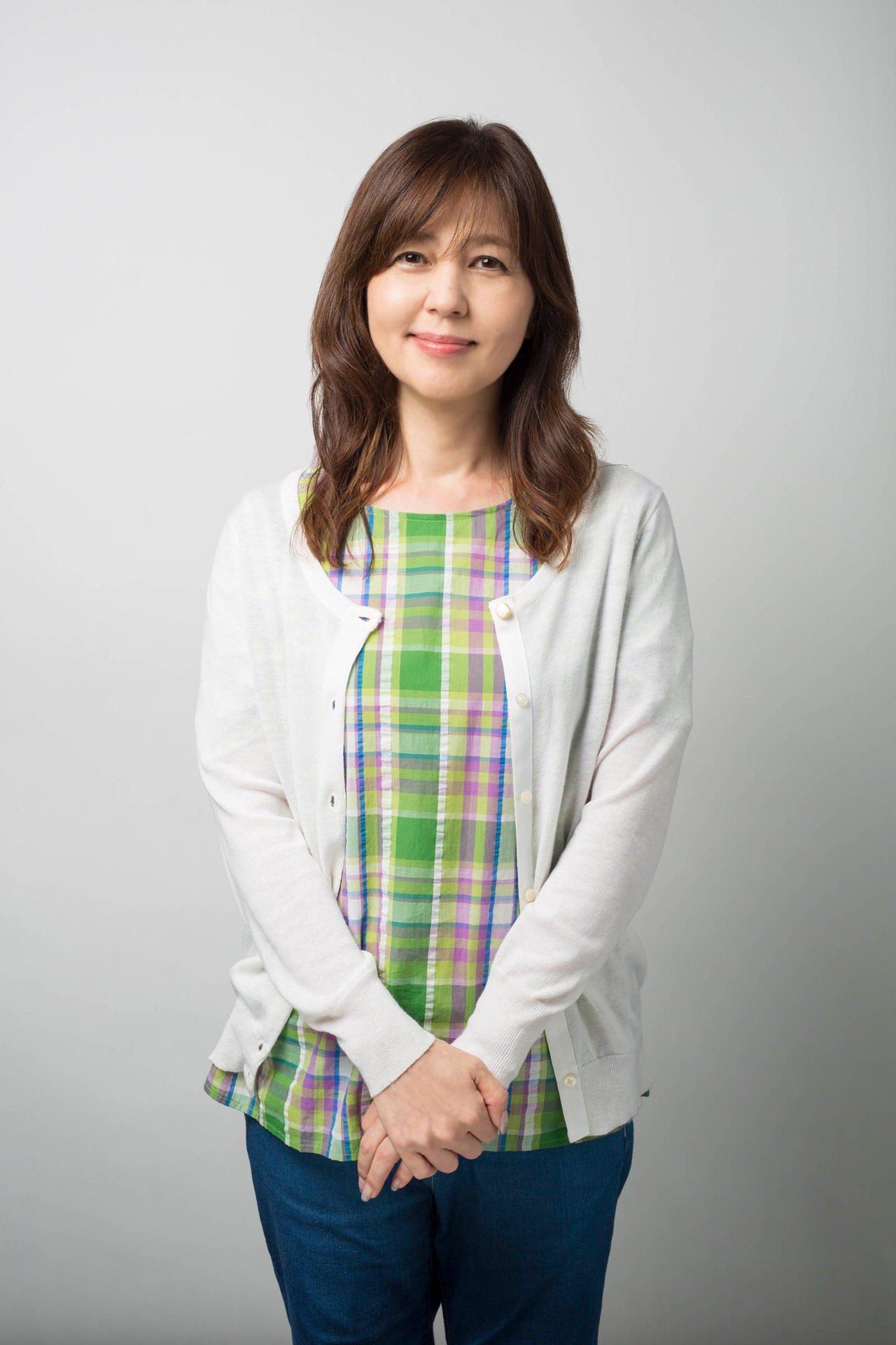 石野真子演じる秋津瑛子。