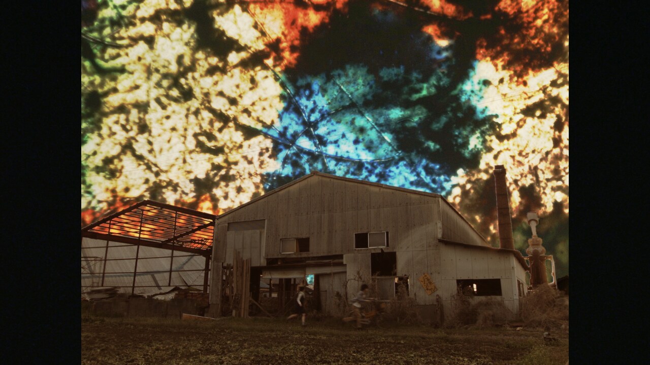 「ゾンからのメッセージ」横浜で公開、来場者プレゼントに“スクリーンが主役”の短編