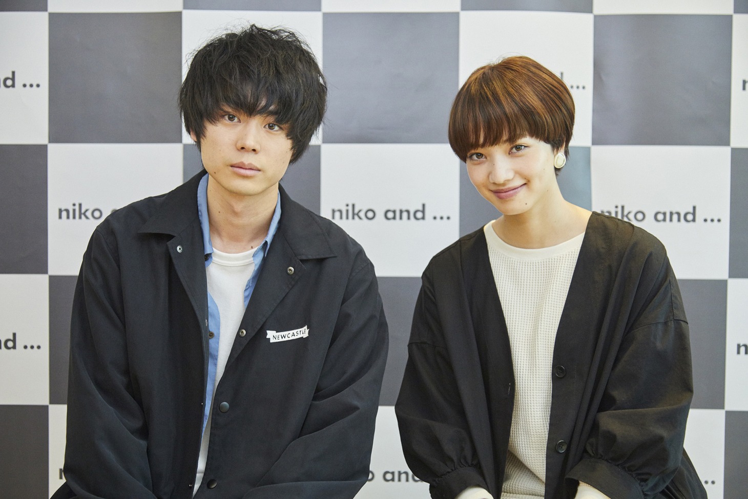 左から菅田将暉、小松菜奈。