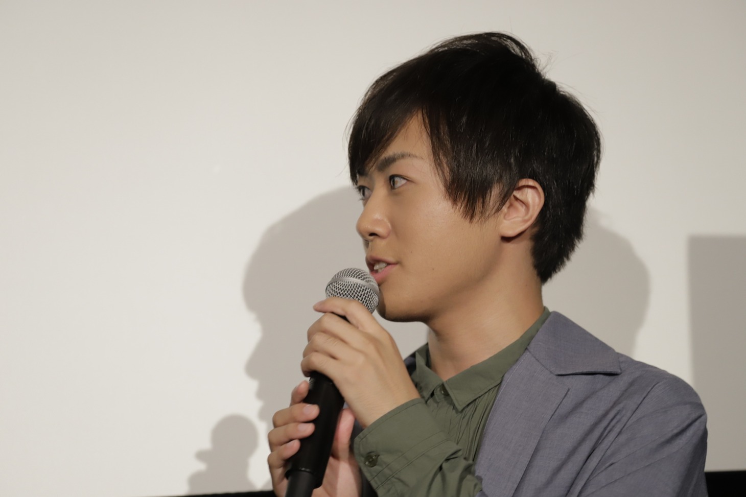 上西哲平