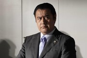 小手伸也演じる蟹江貢。
