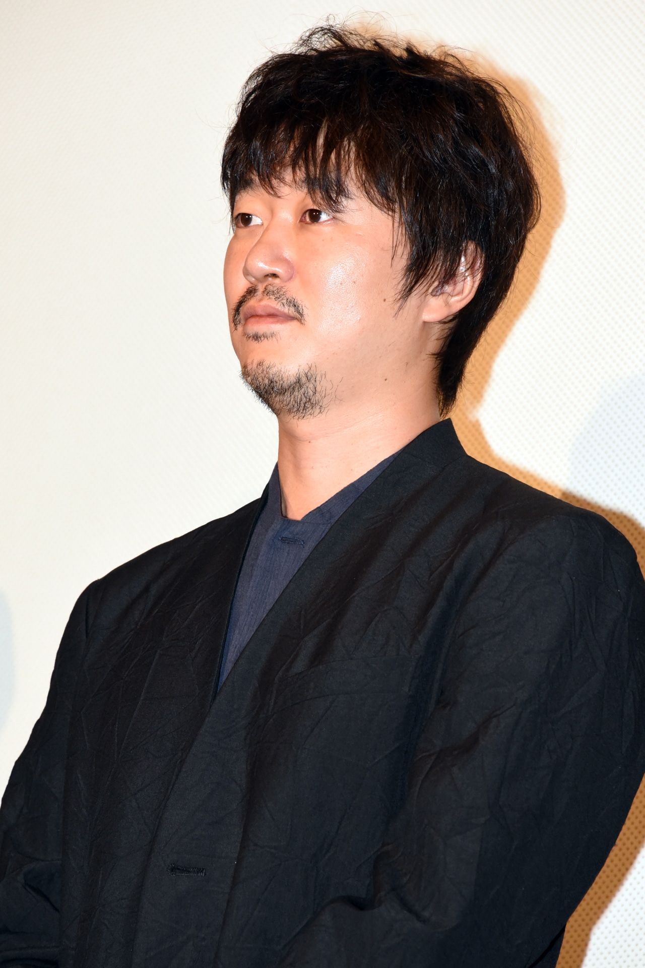 新井浩文