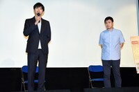 左から東出昌大、濱口竜介。