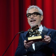 ヴェネツィア金獅子賞はアルフォンソ・キュアロン、男優賞にウィレム・デフォー
