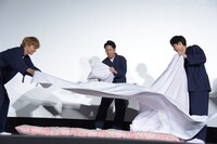 布団早敷き対決に挑むDTCチーム。