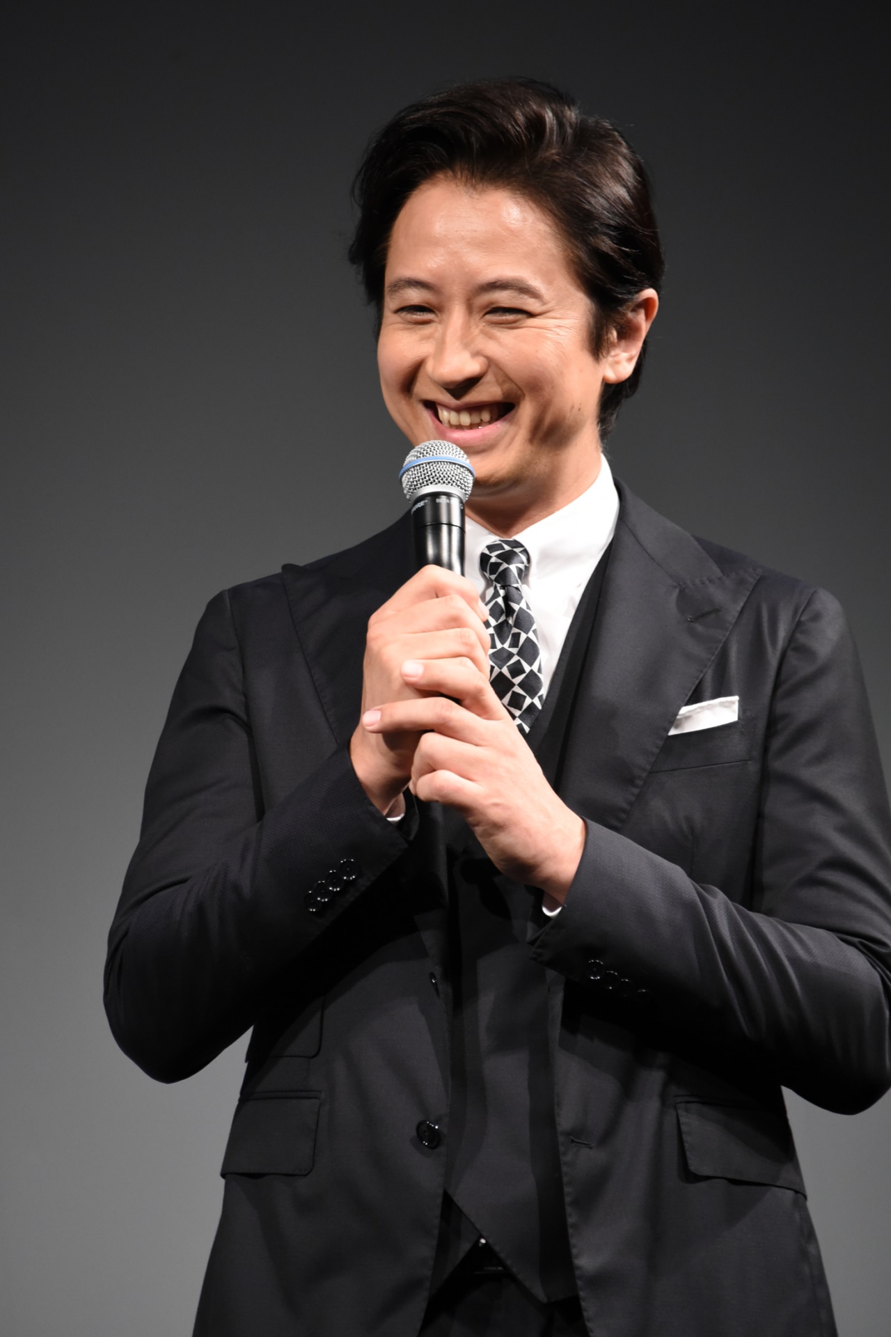 谷原章介