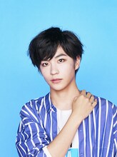 佐久間悠演じる石山遼。