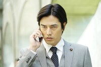 「アウト＆アウト」