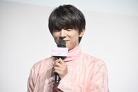 「雫のためならなんだってできる」というセリフを、ファンの名前に変えて再現する吉沢亮。