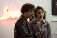 「モダンライフ・イズ・ラビッシュ ～ロンドンの泣き虫ギタリスト～」新場面写真