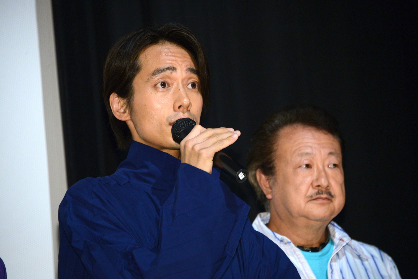小木戸利光（左）