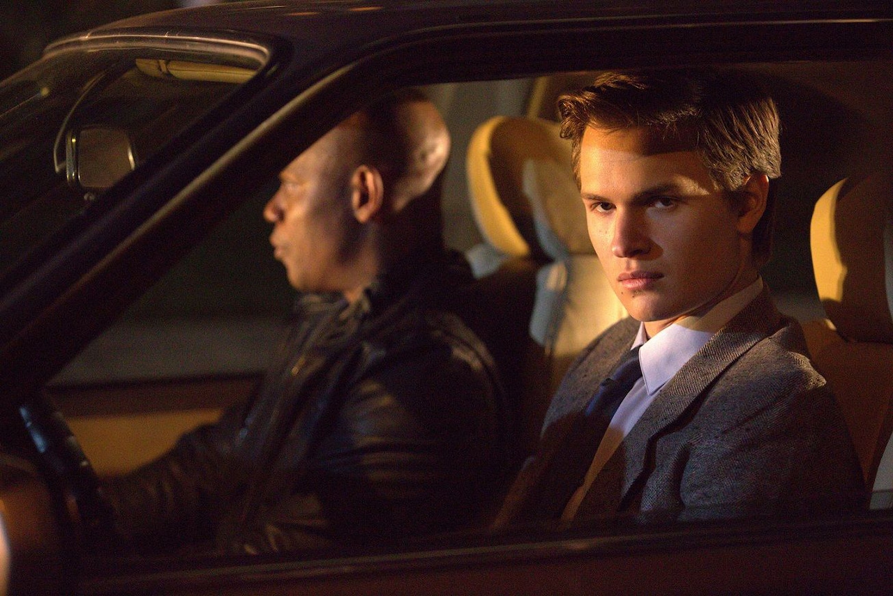 A・エルゴートとT・エジャトン共演「ビリオネア・ボーイズ・クラブ」重要シーン公開