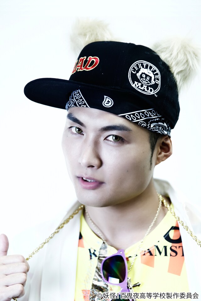 かまいたち役の八木将康。