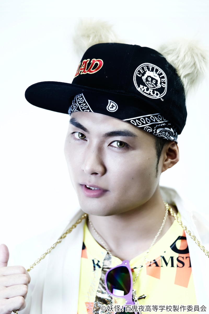 かまいたち役の八木将康。