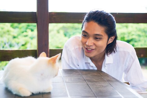 磯村勇斗のファースト写真集より。