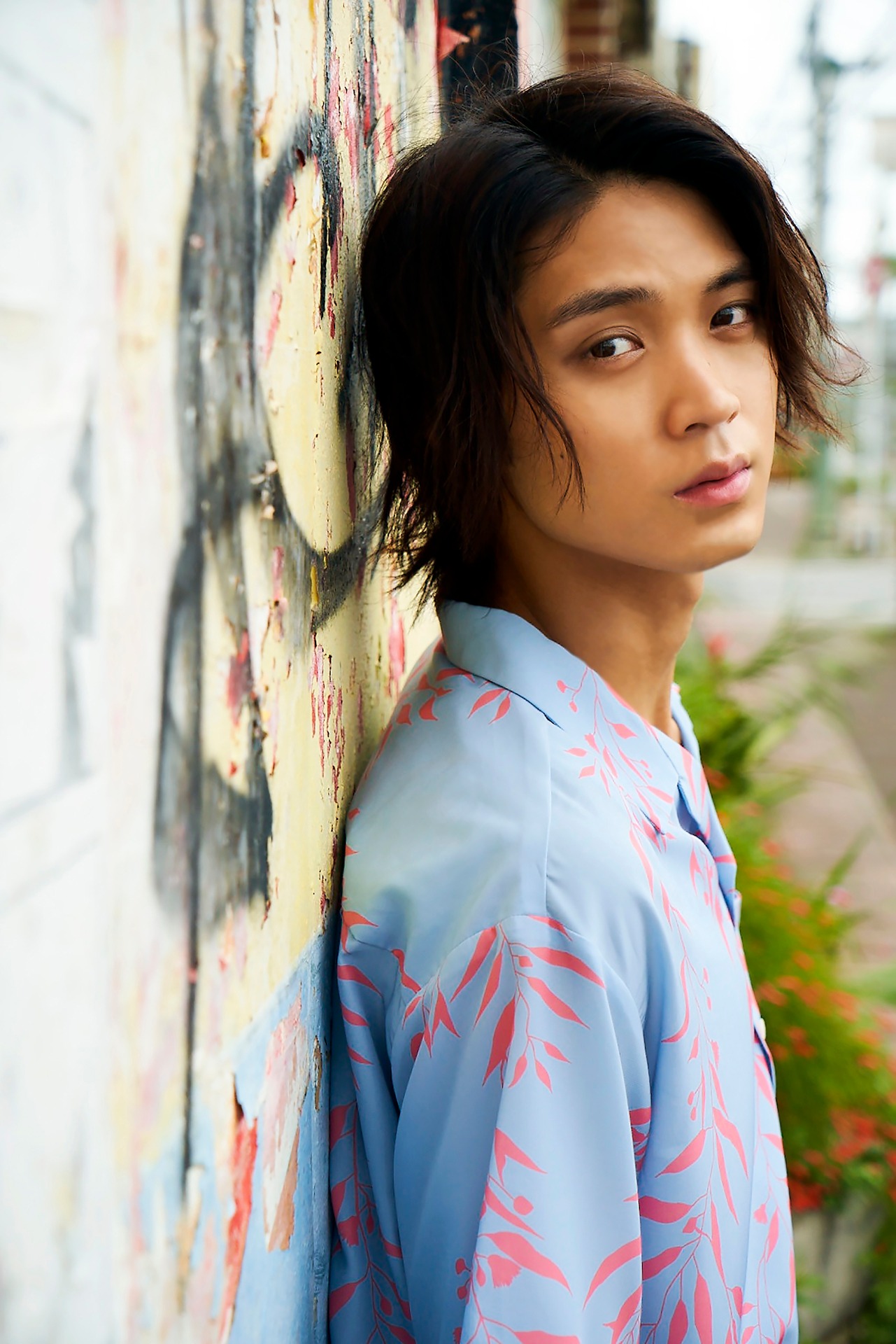 磯村勇斗のファースト写真集より。