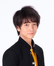 菱田春草役の高橋真佳把。