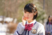 「PRINCE OF LEGEND」より、白石聖演じる成瀬果音。