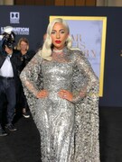 ガガは“生涯の友人”、ブラッドリー・クーパーが「スター誕生」USプレミアで語る