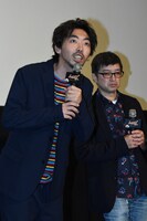 左から柄本時生、西見祥示郎。