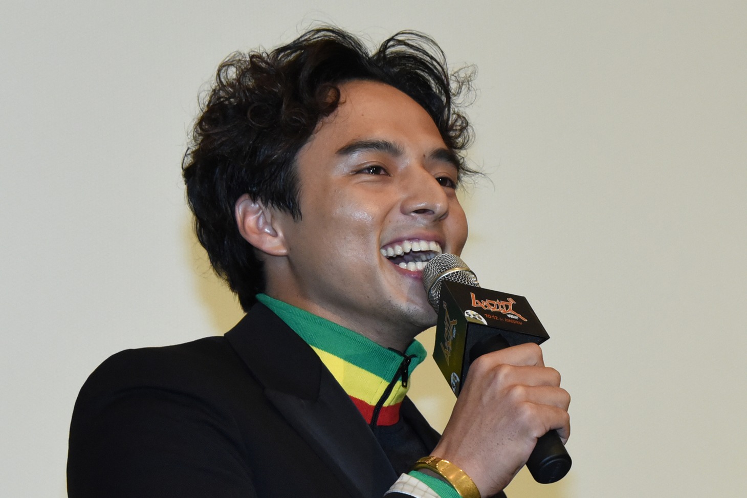 満島真之介