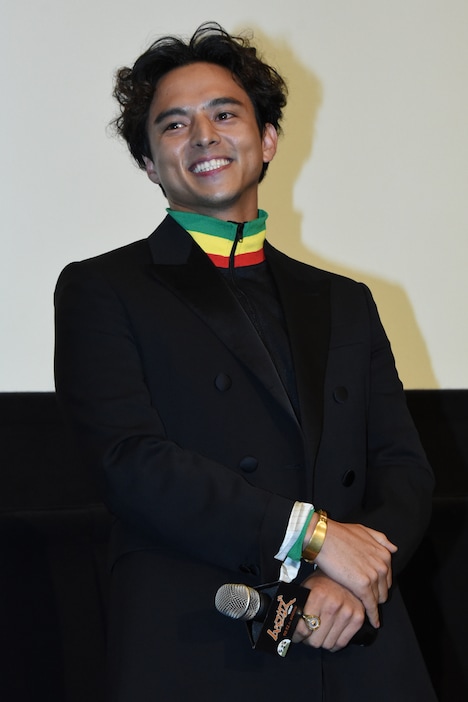 満島真之介