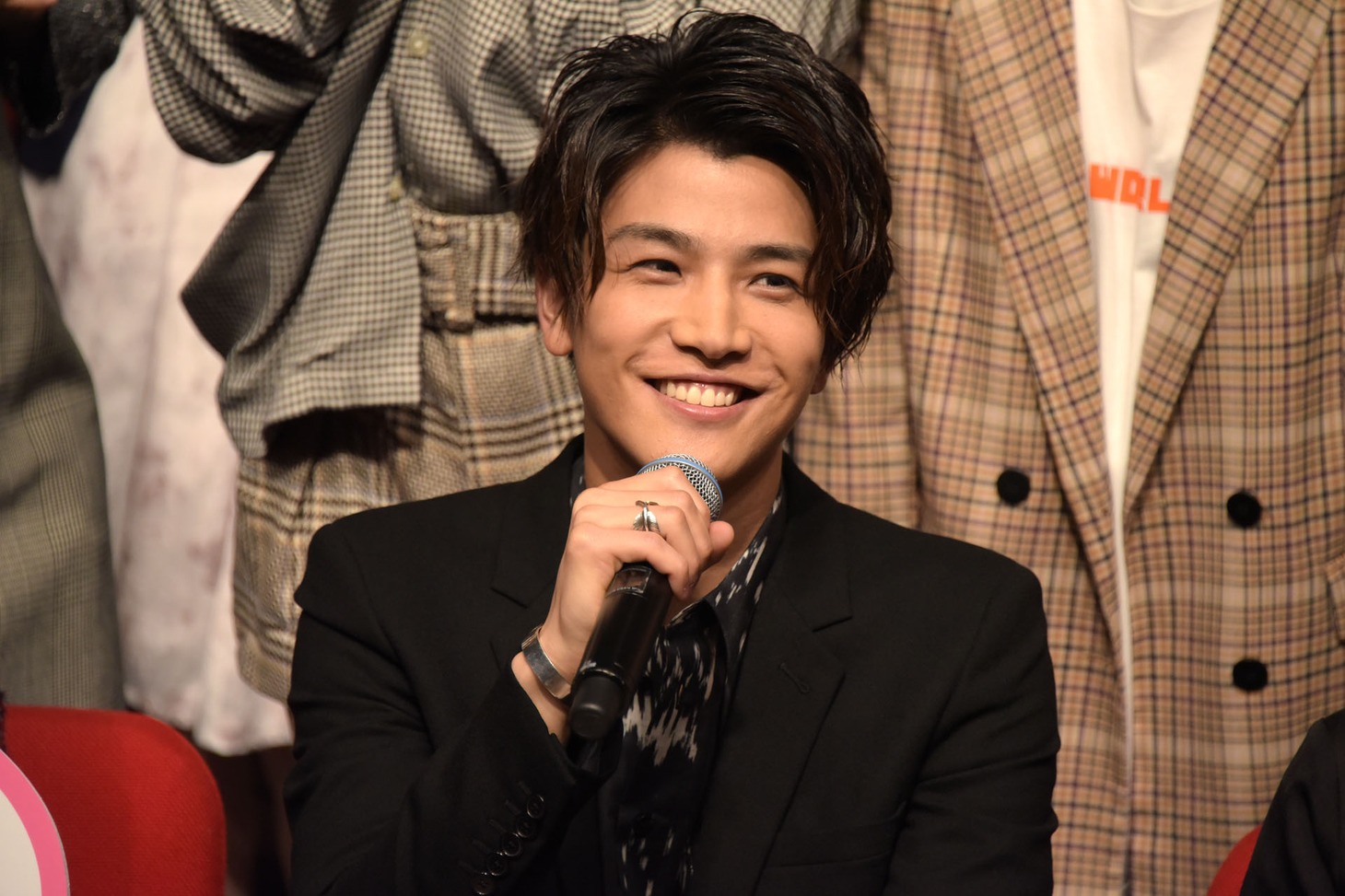 岩田剛典