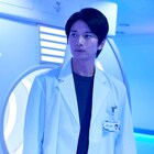 向井理が医療用AIの開発者演じる「連続ドラマW パンドラIV」場面写真