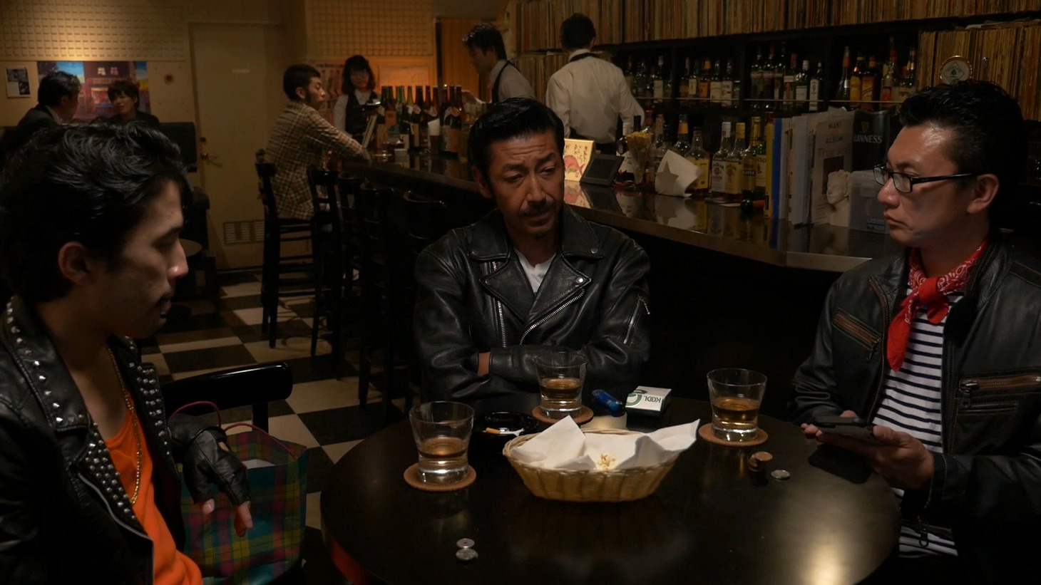 「愛と、酒場と、音楽と」より、コーエンジ・ブラザーズ監督作「BOURBON TALK」。