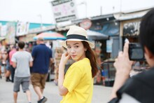 「永野芽郁オフィシャルカレンダー2019」メイキング写真