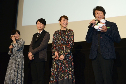 左から佐藤利奈、堀江一眞、小林沙苗、井上和彦。