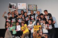 「カメラを止めるな！」公開100日記念“アツアツ”御礼！舞台挨拶＆絶叫上映の様子。