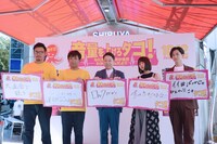 「音量を上げろタコ！なに歌ってんのか全然わかんねぇんだよ!!」公開トークイベントの様子。