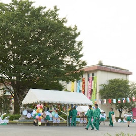 足利のロケ地で「斉木楠雄のΨ難」「虹色デイズ」無料上映、「聖地!西高学園祭」開催