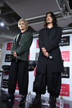 左から藤田富、谷口賢志。