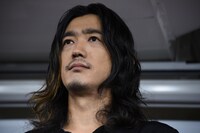 最後の挨拶を終えた谷口賢志。