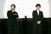 「億男」サプライズ舞台挨拶の様子。