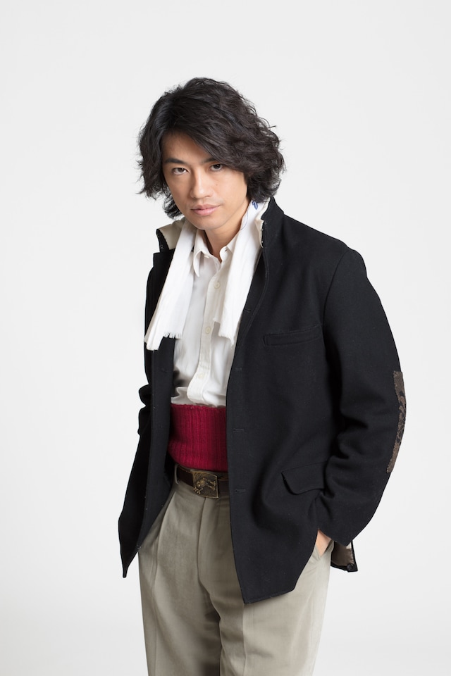 「麻雀放浪記2020」にて坊や哲役を務める斎藤工。