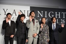 「デイアンドナイト」完成披露報告会見の様子。左から藤井道人、安藤政信、阿部進之介、清原果耶、山田孝之。