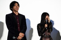 左から山田裕貴、齋藤飛鳥。