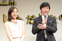 左から北川景子、田中圭。