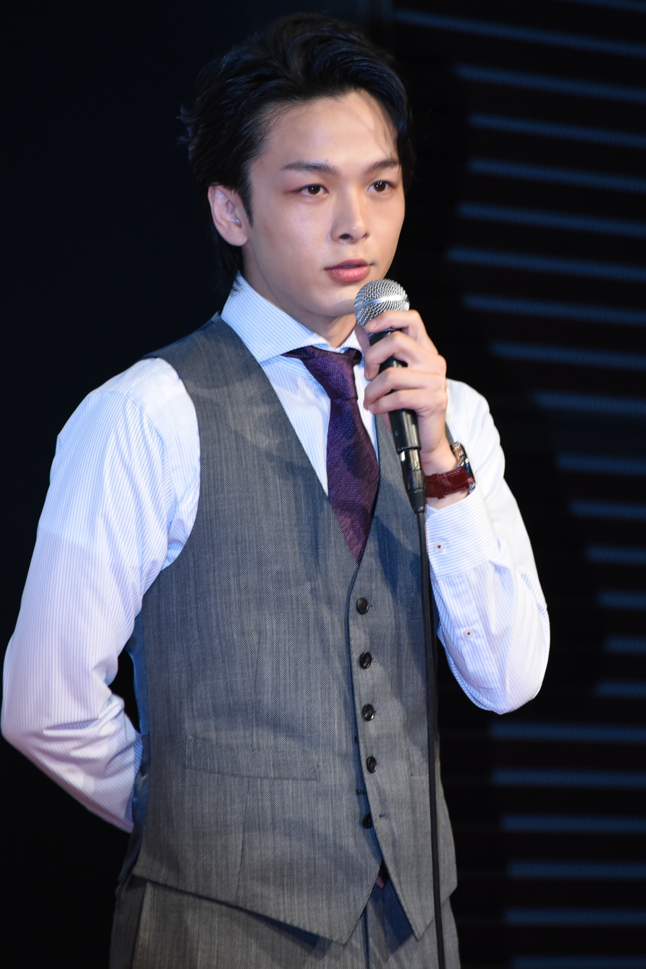 中村倫也
