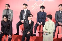 「キングダム」製作報告会見の様子。