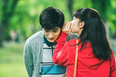 「こんな夜更けにバナナかよ 愛しき実話」