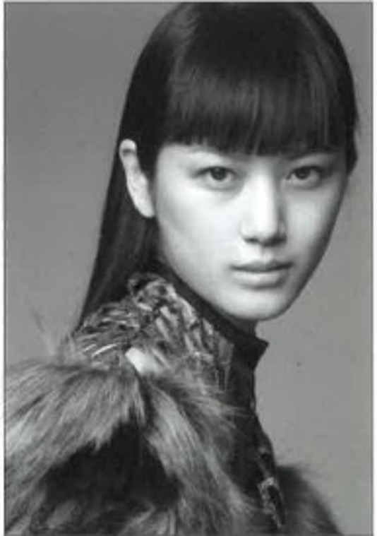 新井貴子